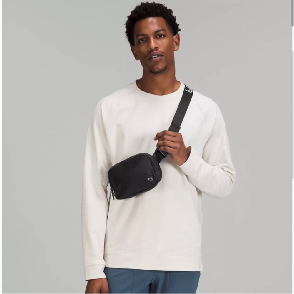 NWT Lululemon Everywhere Belt Bag Black White Logo Wordmark - Picture 6 of 9